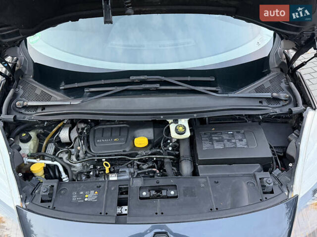 Сірий Рено Сценік, об'ємом двигуна 1.6 л та пробігом 231 тис. км за 7300 $, фото 25 на Automoto.ua