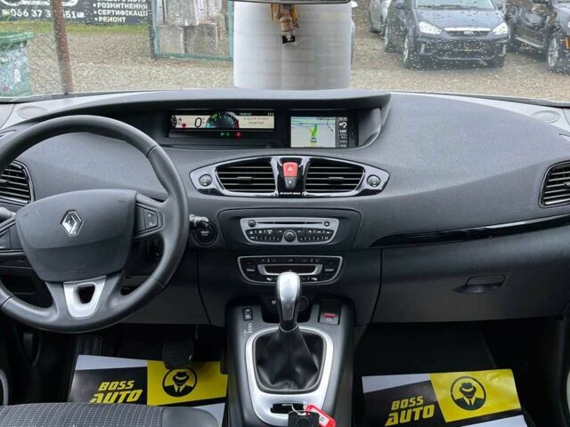 Рено Сценик 2011 в Стрые на Automoto.ua Серый Рено Сценик, объемом двигателя 2 л и пробегом 215 тыс. км за 7500 $, фото 8 на Automoto.ua