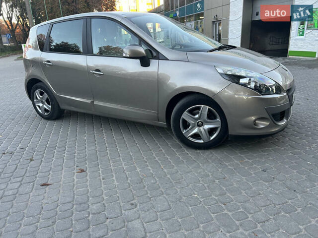 Сірий Рено Сценік, об'ємом двигуна 1.6 л та пробігом 265 тис. км за 6500 $, фото 5 на Automoto.ua
