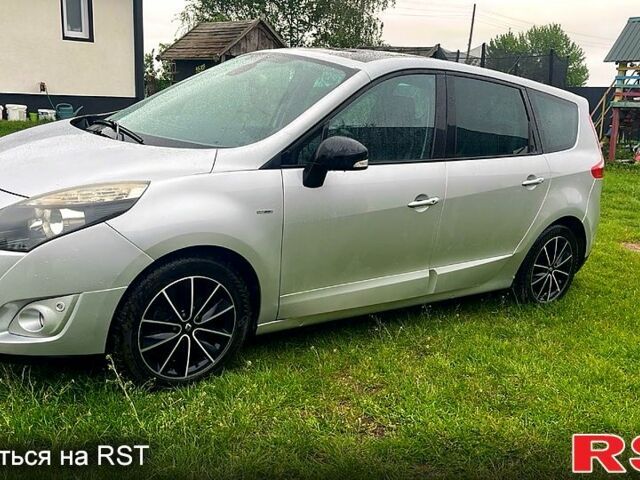 Серый Рено Сценик, объемом двигателя 1.5 л и пробегом 0 тыс. км за 8000 $, фото 2 на Automoto.ua