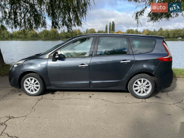 Рено Сценік 2011 у Рівному на Automoto.ua Сірий Рено Сценік, об'ємом двигуна 1.6 л та пробігом 214 тис. км за 6450 $, фото 8 на Automoto.ua