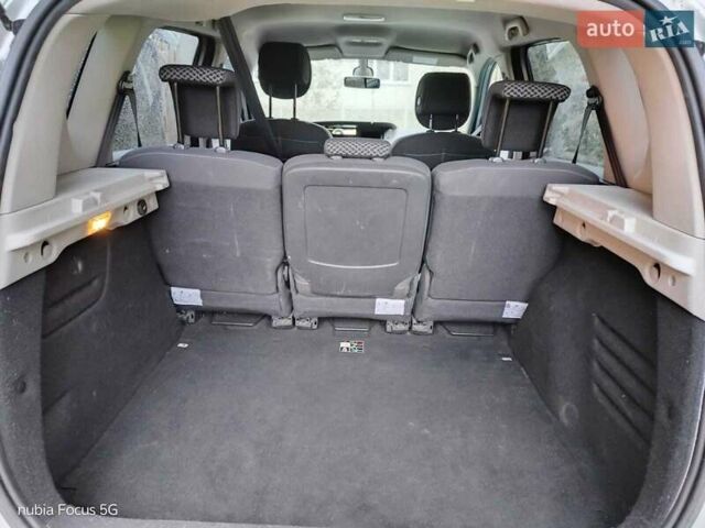 Серый Рено Сценик, объемом двигателя 1.5 л и пробегом 262 тыс. км за 6800 $, фото 5 на Automoto.ua