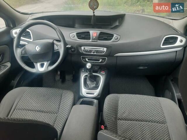 Сірий Рено Сценік, об'ємом двигуна 1.46 л та пробігом 194 тис. км за 5500 $, фото 9 на Automoto.ua