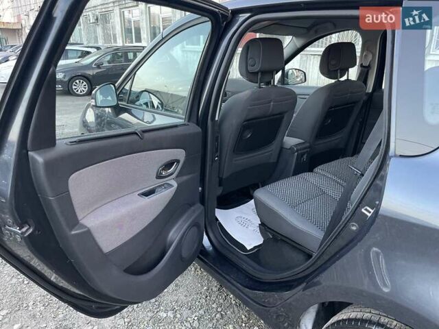 Серый Рено Сценик, объемом двигателя 1.6 л и пробегом 241 тыс. км за 7500 $, фото 32 на Automoto.ua