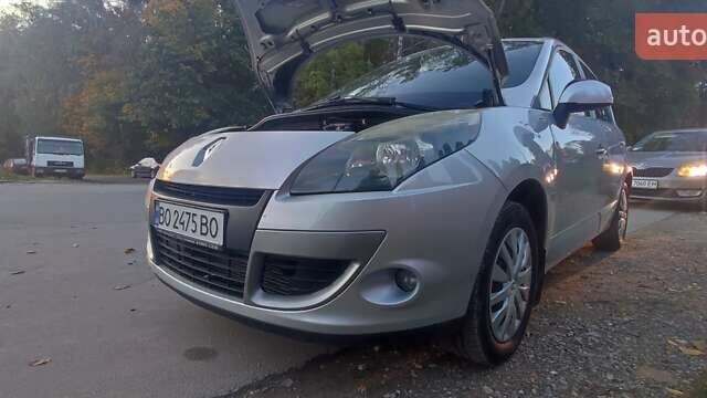 Сірий Рено Сценік, об'ємом двигуна 1.46 л та пробігом 290 тис. км за 7200 $, фото 1 на Automoto.ua