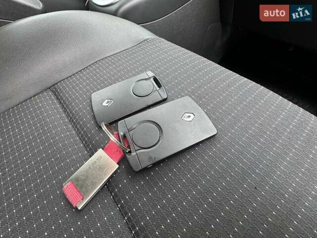 Сірий Рено Сценік, об'ємом двигуна 1.6 л та пробігом 233 тис. км за 8300 $, фото 39 на Automoto.ua