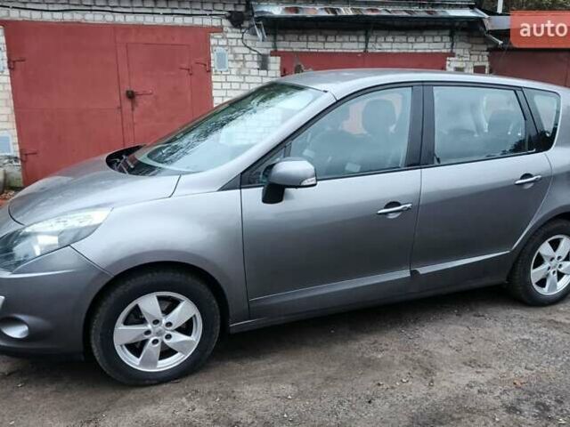 Серый Рено Сценик, объемом двигателя 1.5 л и пробегом 222 тыс. км за 7000 $, фото 6 на Automoto.ua