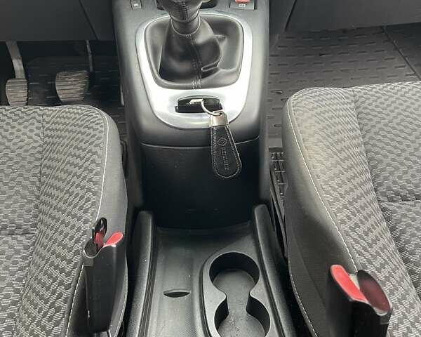 Сірий Рено Сценік, об'ємом двигуна 0 л та пробігом 207 тис. км за 6700 $, фото 21 на Automoto.ua