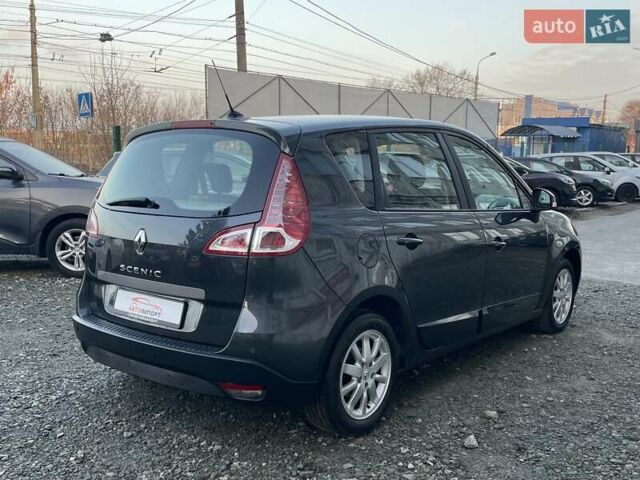 Серый Рено Сценик, объемом двигателя 1.6 л и пробегом 241 тыс. км за 7500 $, фото 2 на Automoto.ua