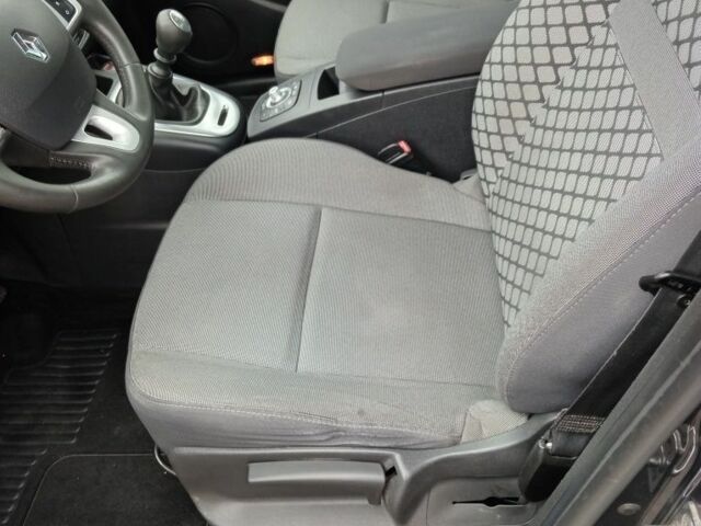 Сірий Рено Сценік, об'ємом двигуна 1.6 л та пробігом 240 тис. км за 7750 $, фото 4 на Automoto.ua