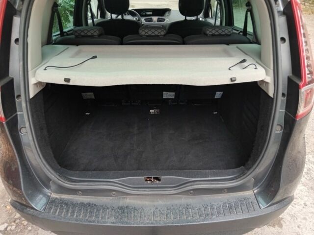 Серый Рено Сценик, объемом двигателя 1.6 л и пробегом 280 тыс. км за 7700 $, фото 11 на Automoto.ua