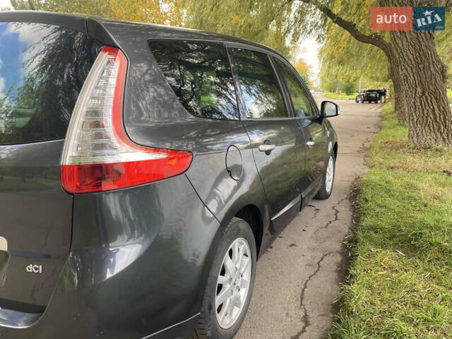Рено Сценік 2011 у Рівному на Automoto.ua Сірий Рено Сценік, об'ємом двигуна 1.6 л та пробігом 214 тис. км за 6450 $, фото 12 на Automoto.ua