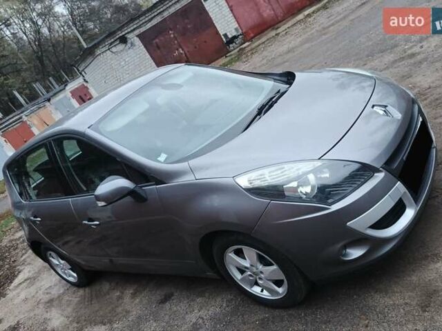 Серый Рено Сценик, объемом двигателя 1.5 л и пробегом 222 тыс. км за 7000 $, фото 9 на Automoto.ua