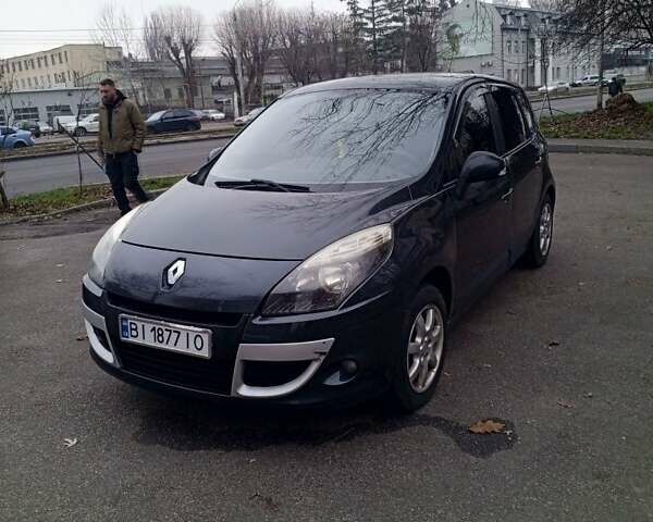 Серый Рено Сценик, объемом двигателя 1.5 л и пробегом 340 тыс. км за 4733 $, фото 8 на Automoto.ua