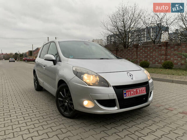 Серый Рено Сценик, объемом двигателя 1.5 л и пробегом 209 тыс. км за 7400 $, фото 1 на Automoto.ua