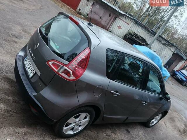 Серый Рено Сценик, объемом двигателя 1.5 л и пробегом 222 тыс. км за 7000 $, фото 9 на Automoto.ua