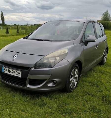 Сірий Рено Сценік, об'ємом двигуна 1.5 л та пробігом 292 тис. км за 7200 $, фото 3 на Automoto.ua