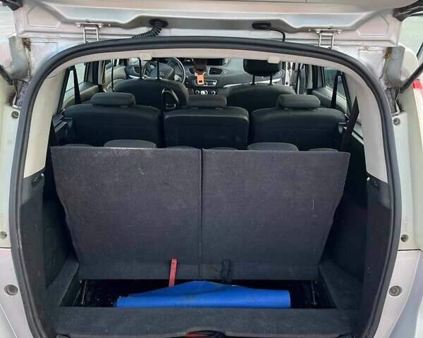 Серый Рено Сценик, объемом двигателя 1.46 л и пробегом 246 тыс. км за 7200 $, фото 7 на Automoto.ua