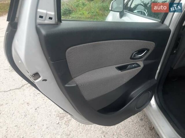 Сірий Рено Сценік, об'ємом двигуна 1.46 л та пробігом 194 тис. км за 5500 $, фото 11 на Automoto.ua