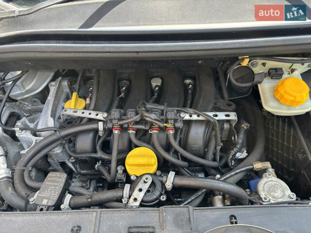 Серый Рено Сценик, объемом двигателя 1.6 л и пробегом 358 тыс. км за 6700 $, фото 16 на Automoto.ua