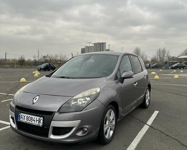 Сірий Рено Сценік, об'ємом двигуна 1.46 л та пробігом 290 тис. км за 7500 $, фото 1 на Automoto.ua