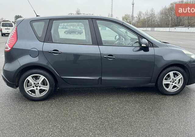 Серый Рено Сценик, объемом двигателя 1.5 л и пробегом 234 тыс. км за 7300 $, фото 6 на Automoto.ua