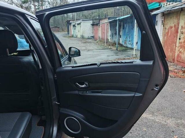 Серый Рено Сценик, объемом двигателя 1.5 л и пробегом 222 тыс. км за 7000 $, фото 27 на Automoto.ua