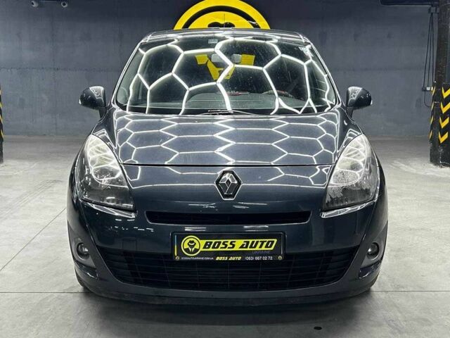 Серый Рено Сценик, объемом двигателя 1.5 л и пробегом 380 тыс. км за 6500 $, фото 1 на Automoto.ua