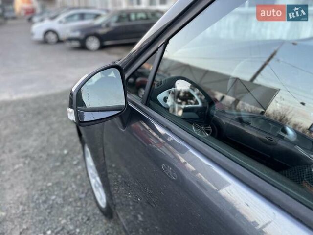 Серый Рено Сценик, объемом двигателя 1.6 л и пробегом 241 тыс. км за 7500 $, фото 9 на Automoto.ua