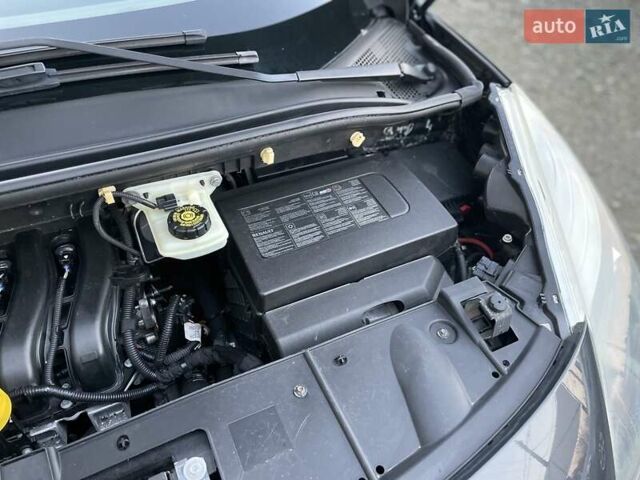 Серый Рено Сценик, объемом двигателя 1.6 л и пробегом 241 тыс. км за 7500 $, фото 47 на Automoto.ua