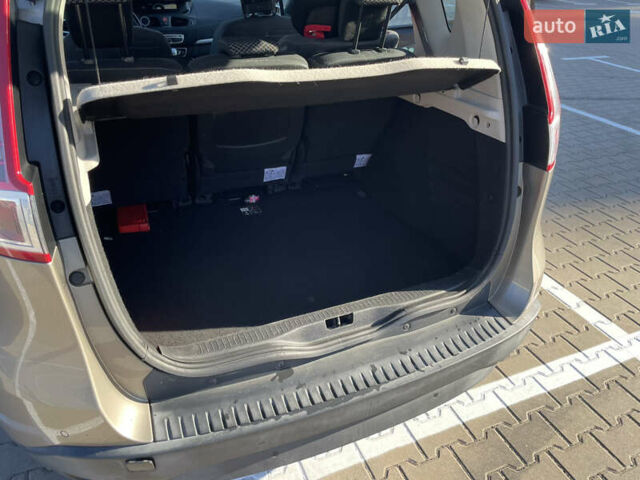 Сірий Рено Сценік, об'ємом двигуна 1.5 л та пробігом 299 тис. км за 6800 $, фото 13 на Automoto.ua