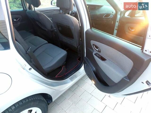 Серый Рено Сценик, объемом двигателя 1.5 л и пробегом 309 тыс. км за 6300 $, фото 12 на Automoto.ua