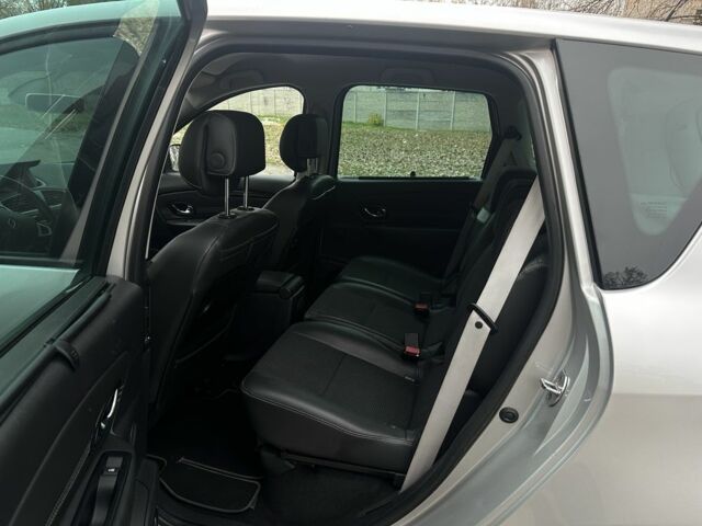 Серый Рено Сценик, объемом двигателя 1.6 л и пробегом 165 тыс. км за 8800 $, фото 12 на Automoto.ua