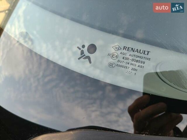 Серый Рено Сценик, объемом двигателя 1.6 л и пробегом 206 тыс. км за 7500 $, фото 16 на Automoto.ua