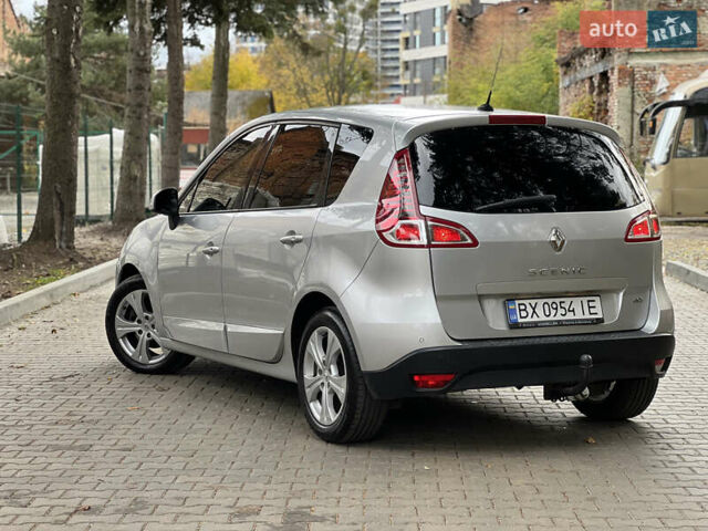 Рено Сценік 2011 у Львові на Automoto.ua Сірий Рено Сценік, об'ємом двигуна 1.6 л та пробігом 208 тис. км за 7250 $, фото 8 на Automoto.ua