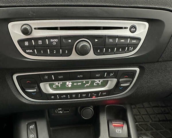 Сірий Рено Сценік, об'ємом двигуна 1.46 л та пробігом 290 тис. км за 7500 $, фото 16 на Automoto.ua