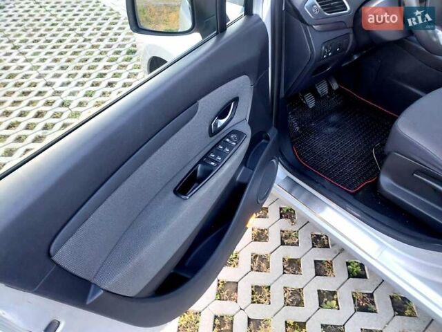 Серый Рено Сценик, объемом двигателя 1.5 л и пробегом 309 тыс. км за 6300 $, фото 17 на Automoto.ua