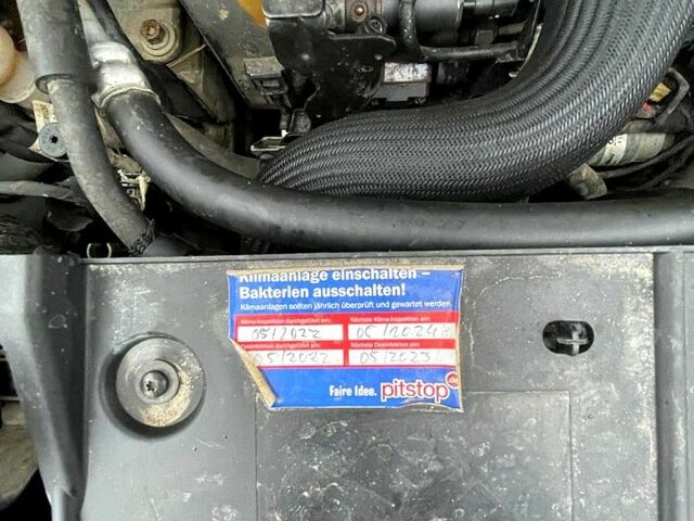 Серый Рено Сценик, объемом двигателя 1.5 л и пробегом 266 тыс. км за 7800 $, фото 7 на Automoto.ua