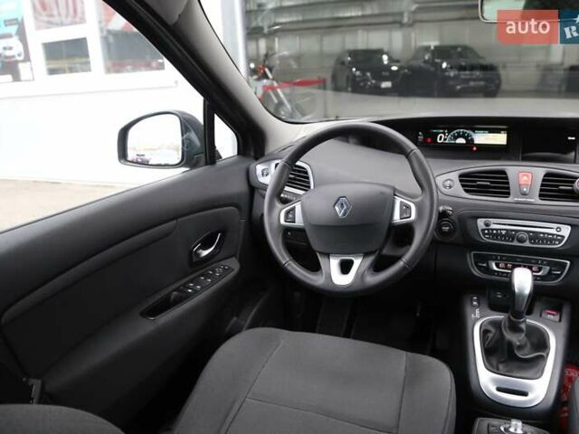 Серый Рено Сценик, объемом двигателя 1.5 л и пробегом 176 тыс. км за 8300 $, фото 11 на Automoto.ua