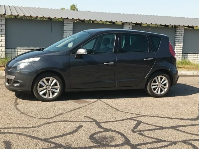 Серый Рено Сценик, объемом двигателя 1.6 л и пробегом 280 тыс. км за 7700 $, фото 10 на Automoto.ua