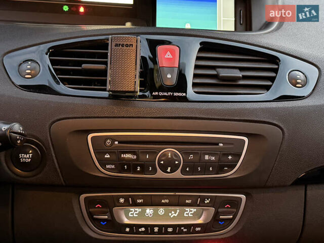 Сірий Рено Сценік, об'ємом двигуна 1.6 л та пробігом 231 тис. км за 7300 $, фото 11 на Automoto.ua