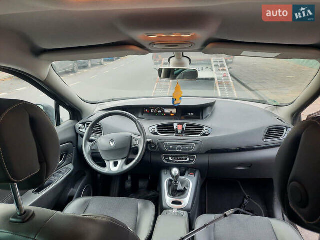 Рено Сценік 2011 у Луцьку на Automoto.ua Сірий Рено Сценік, об'ємом двигуна 1.6 л та пробігом 231 тис. км за 6300 $, фото 9 на Automoto.ua