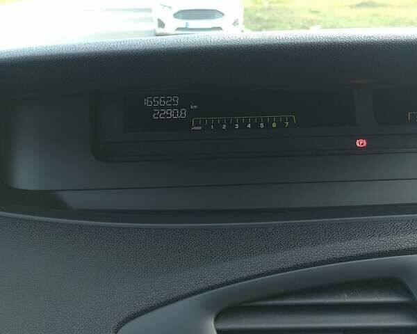 Серый Рено Сценик, объемом двигателя 1.6 л и пробегом 166 тыс. км за 7700 $, фото 16 на Automoto.ua