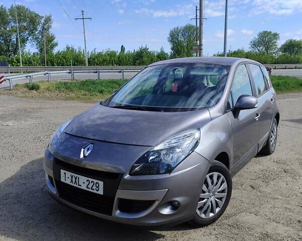 Сірий Рено Сценік, об'ємом двигуна 1.5 л та пробігом 330 тис. км за 6650 $, фото 1 на Automoto.ua