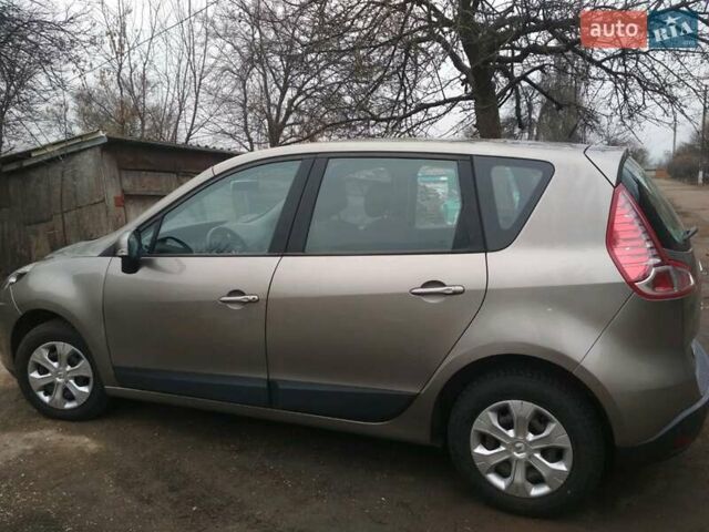 Серый Рено Сценик, объемом двигателя 1.5 л и пробегом 227 тыс. км за 7100 $, фото 7 на Automoto.ua