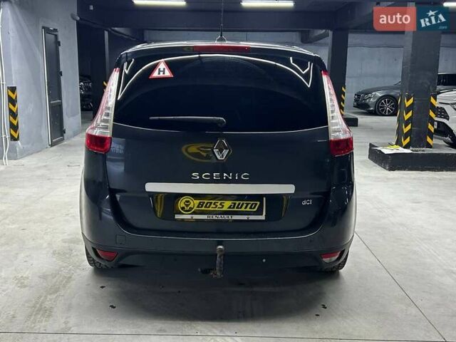Серый Рено Сценик, объемом двигателя 2 л и пробегом 165 тыс. км за 7800 $, фото 4 на Automoto.ua