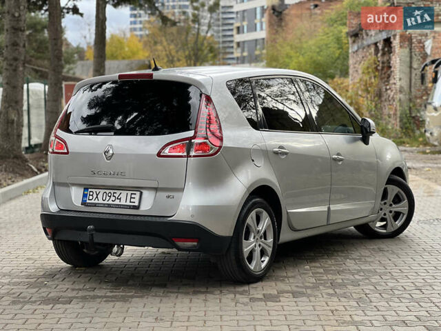 Рено Сценік 2011 у Львові на Automoto.ua Сірий Рено Сценік, об'ємом двигуна 1.6 л та пробігом 208 тис. км за 7250 $, фото 5 на Automoto.ua