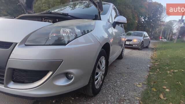 Сірий Рено Сценік, об'ємом двигуна 1.46 л та пробігом 290 тис. км за 7200 $, фото 2 на Automoto.ua