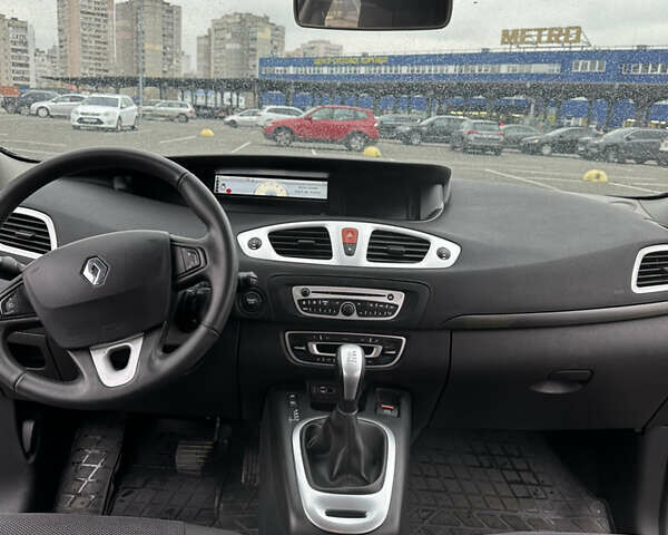 Сірий Рено Сценік, об'ємом двигуна 1.46 л та пробігом 290 тис. км за 7500 $, фото 11 на Automoto.ua