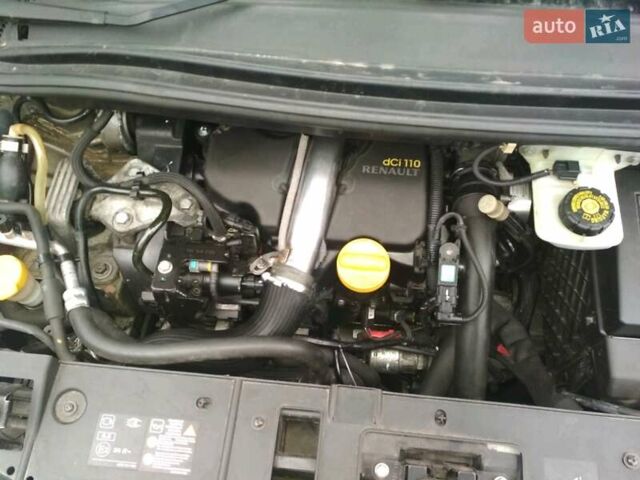 Серый Рено Сценик, объемом двигателя 1.5 л и пробегом 227 тыс. км за 7100 $, фото 4 на Automoto.ua